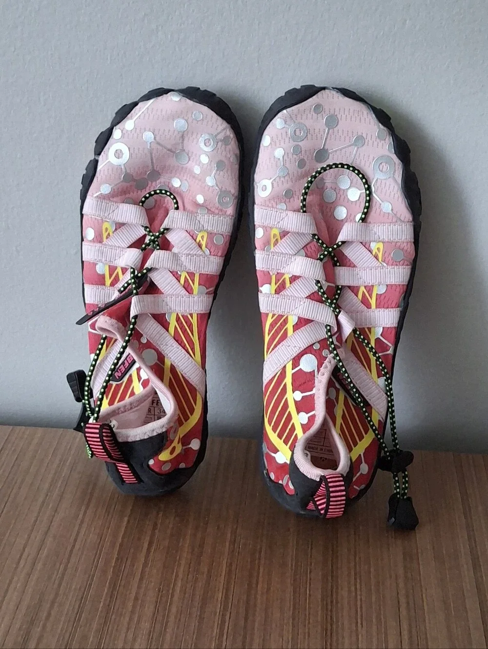 UBFEN Pink Water Shoes SZ 34 / US 2.5